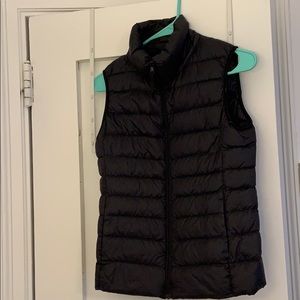 Uniqlo XS puffer vest